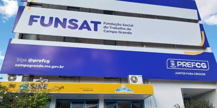 Quer ganhar até R$ 4,5 mil? Funsat tem mais de 2 mil vagas de emprego esperando por você.