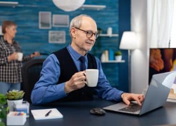 Desafios após os 50: como se destacar no mercado de trabalho