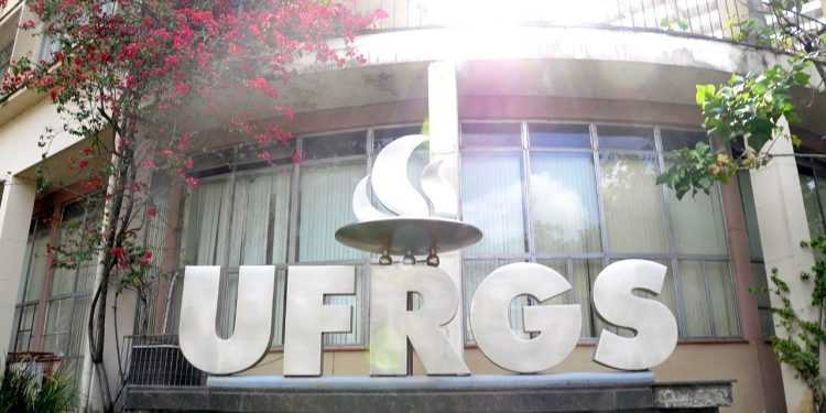 Universidade Federal lança edital com 3,8 mil vagas home office EAD