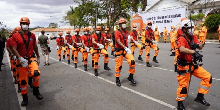 Concurso CBMMG tem inscrições prorrogadas! Salários de até R$11 mil