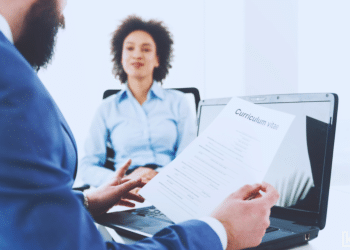 Transforme seu currículo em sua melhor ferramenta para conquistar seu primeiro emprego!