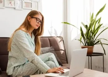 A oportunidade que você estava esperando: ganhe R$ 1500 por mês com apenas alguns cliques em home office!