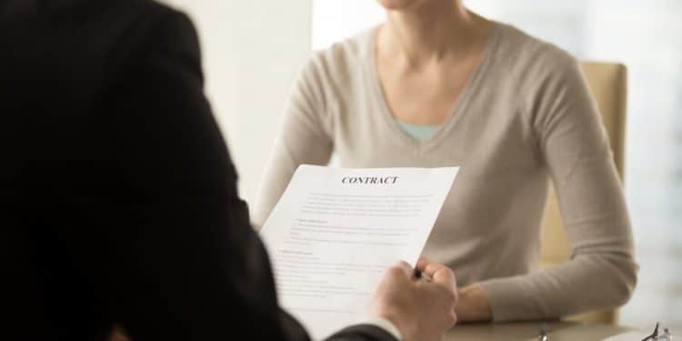 Entrevista de Emprego: veja o que você pode levar e os itens que você não deve levar!