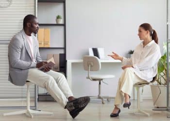 Dicas de como se vestir adequadamente para uma entrevista de emprego