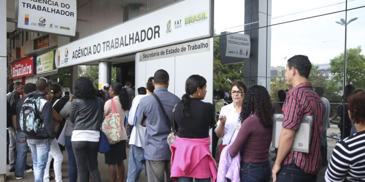 Diversidade de carreiras nas Agências do trabalhador. Imagem: Agência Brasil