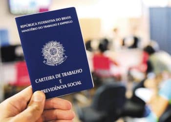 Candidata-se as vagas de emprego no Vale e Alto Vale do Itajaí. Imagem: Governo Federal