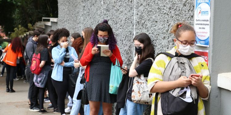 Serão disponibilizadas 873 Vagas Nesta Quinta-Feira (5). Imagem: Agência Brasil.