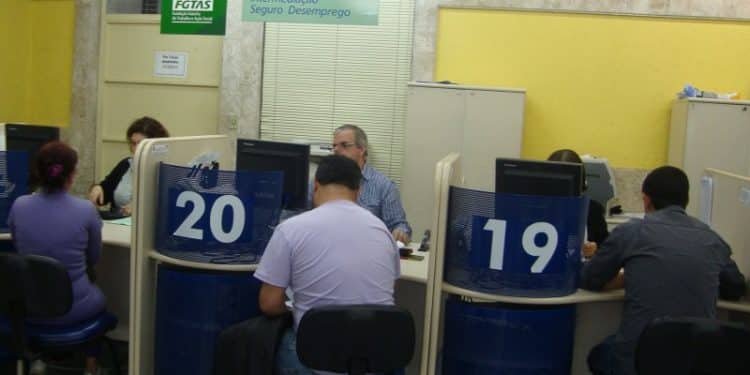 Variedade de vagas para diferentes perfis profissionais. Imagem: FGTAS