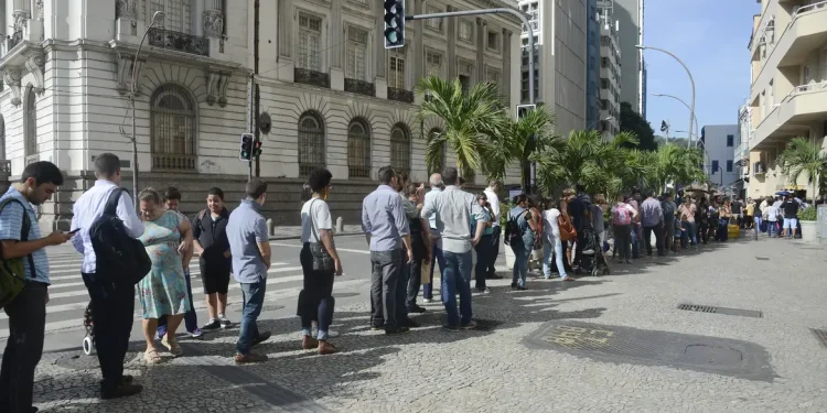 A Funsat Oferta Vagas de Emprego e Programas de Capacitação. Imagem: Agência Brasil.