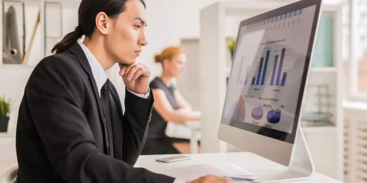 Branddi oferece vagas de emprego para analista comercial