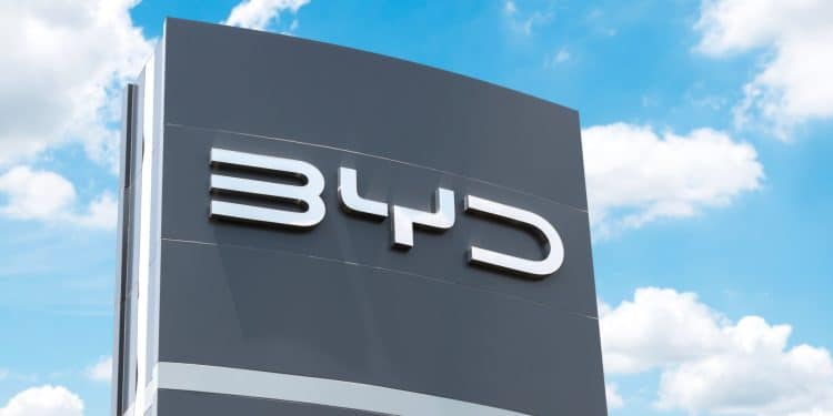 BYD oferece vagas para analistas- Veja os detalhes