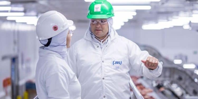 Vagas abertas em duas unidades. Imagem: JBS