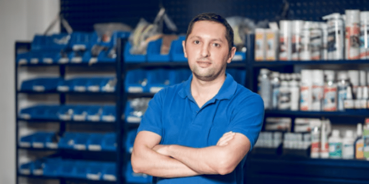 A Vaga Oferece Um Salário de Até R$ 3 Mil. Imagem: Freepik.