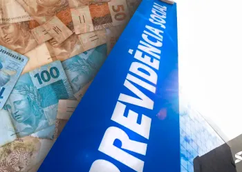 Os benefícios do INSS passarão por reajuste em 2025