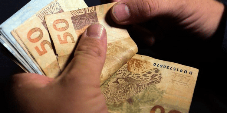 Saiba tudo sobre o reajuste do salário mínimo para 2025