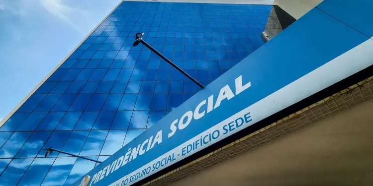 Nem todos os beneficiários do INSS terão direito a receber valores atrasados. Imagem: Agência Brasil
