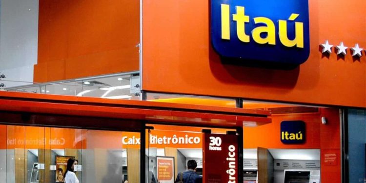 Itaú abre vagas de emprego