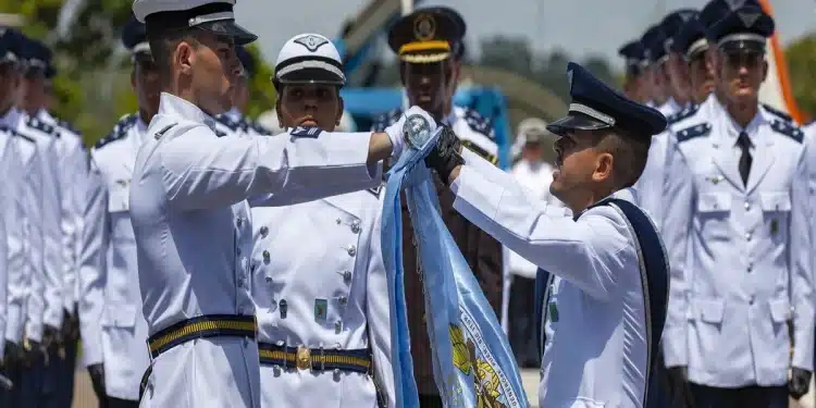 Concurso Aeronáutica. Imagem: Nova Concurso
