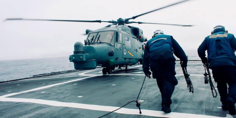 A Marinha abre vagas para quem deseja novos desafios profissionais. Imagem: Agência Marinha de Notícias