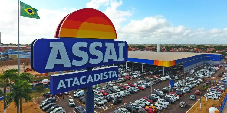 O Assaí Atacadista divulga vagas de emprego. Imagem: Assaí Atacadista