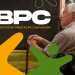 "Imagem com o logo do BPC (Benefício de Prestação Continuada) e um idoso com bengala, simbolizando o público beneficiado."