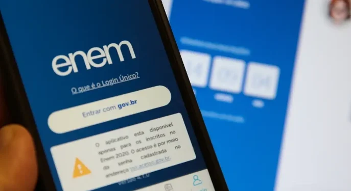 Tela de celular mostrando a página de login do Enem 2025, com foco na inscrição pelo gov.br.