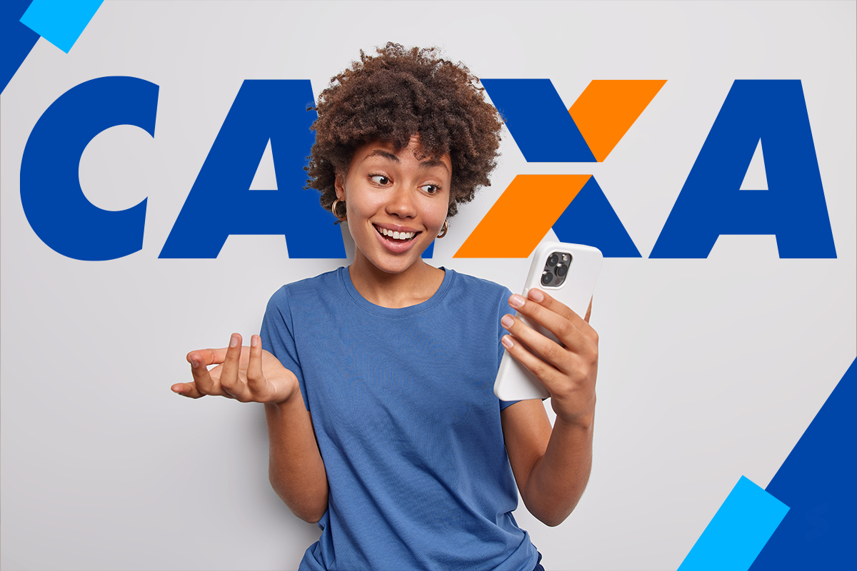 Pessoa feliz olhando para o celular, com logo da Caixa ao fundo, representando o pagamento do PIS/Pasep.