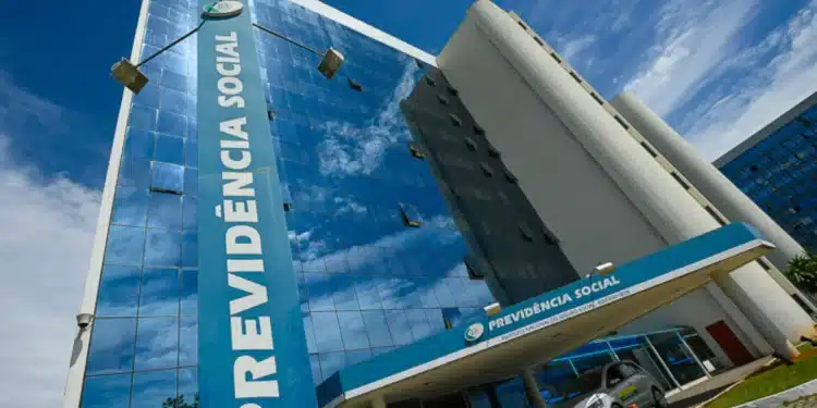 Última rodada de pagamentos do INSS cai hoje; veja calendário e valores de até R$ 8.157,41 1 Imagem destacada Última rodada de pagamentos do INSS cai hoje; veja calendário e valores de até R$ ,