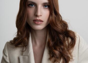 Imagem destacada Brasileira brilha na Coreia: Ana Ruggiero revela bastidores de “O Amor Mora ao Lado”