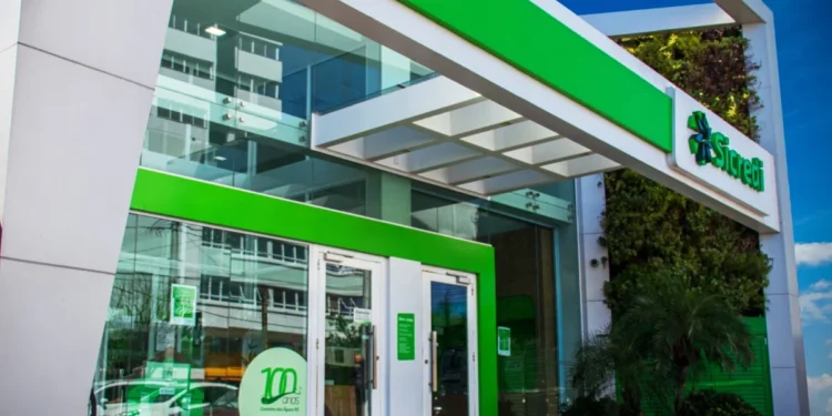 Imagem destacada Sicredi abre mais de oportunidades de emprego em setembro: veja estados, cargos e como participar