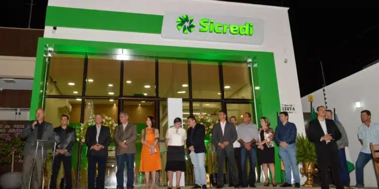 Imagem destacada Sicredi abre vagas em todo o Brasil: veja áreas, benefícios e como participar