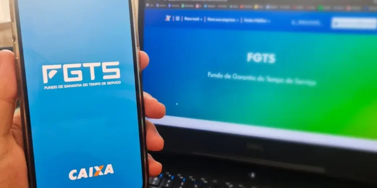 Imagem destacada Notificação em massa: saiba como regularizar o FGTS doméstico e evitar multas em