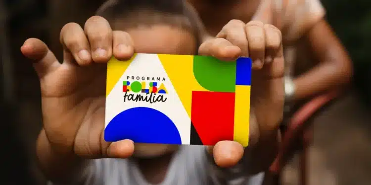Imagem destacada Bolsa Família de outubro: calendário completo, valores extras e como evitar bloqueios