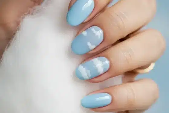 Imagem destacada Azul Céu e Rosa Floral: as Cores de Unhas que Vão Pintar a Primavera