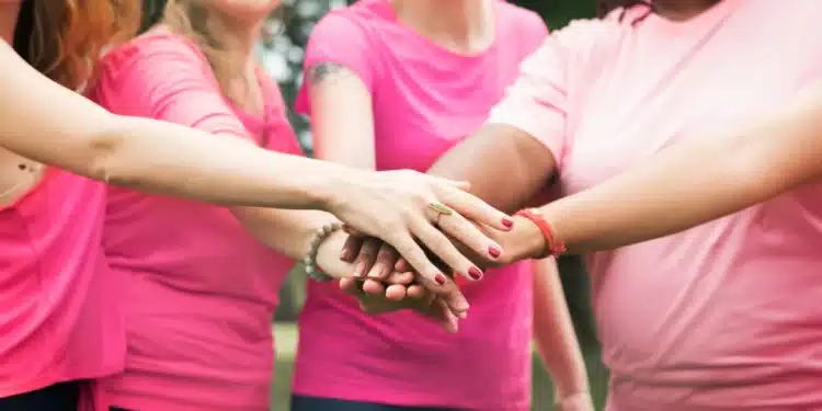 Imagem destacada Outubro Rosa : Como agendar sua mamografia pelo SUS e aproveitar as novidades da campanha