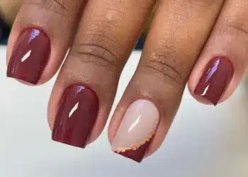 Imagem destacada Esmalte vermelho : descubra os novos tons e truques para arrasar em qualquer ocasião