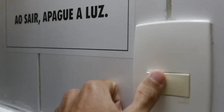 Tarifa Social 2025: o guia definitivo para conquistar energia elétrica gratuita 1 Imagem destacada Tarifa Social : o guia definitivo para conquistar energia elétrica gratuita