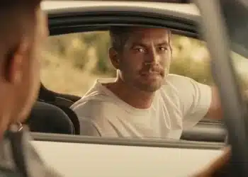 Imagem destacada Estrelas que partiram cedo: atores que morreram durante as gravações e como as produções reagiram