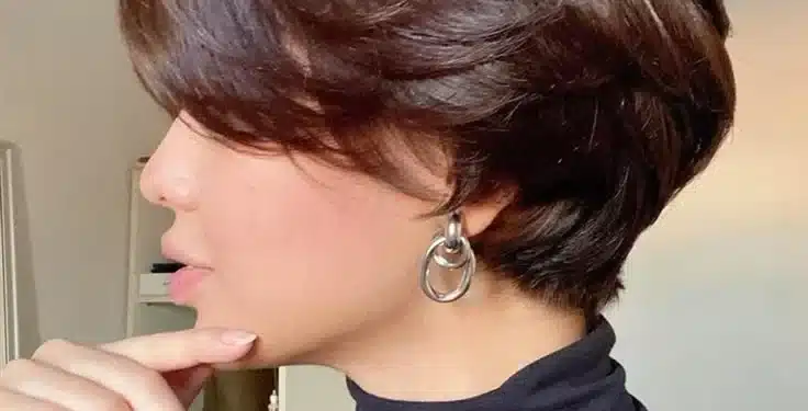 Imagem destacada Corte de cabelo curto: o segredo que vem rejuvenescendo mulheres + em todo o Brasil