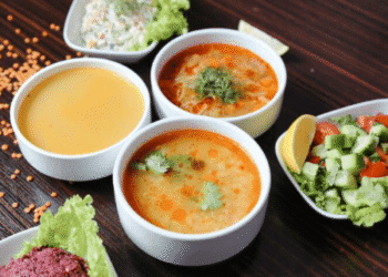 Imagem destacada Sopas caseiras para fortalecer: receitas nutritivas que abraçam nos dias frios