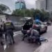 Diarista é imobilizada pela PM na Avenida Paulista após discussão sobre pagamento; filha de 7 anos presenciou a cena
