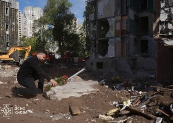 Ataque com Mísseis Russos Deixa 24 Mortos em Prédio Residencial de Kiev