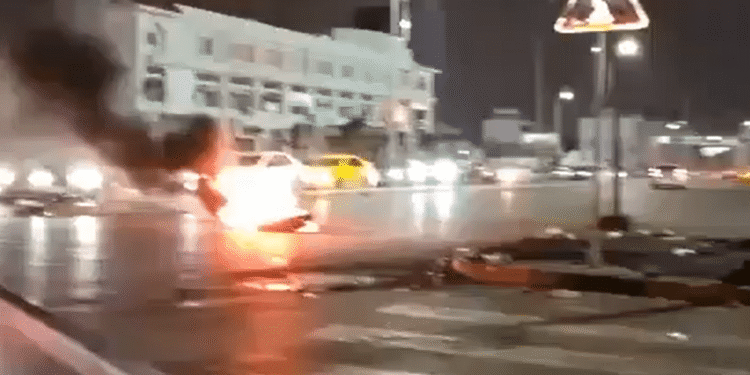 Protestos violentos após jogo entre Al-Ittihad e Swehly expõem fragilidade institucional no futebol líbio