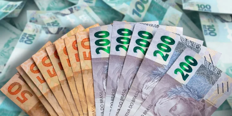 R$ 13 bilhões do lucro do FGTS: pagamento iniciado; quem recebe e como consultar 1 R$ 13 bilhões do lucro do FGTS: pagamento iniciado; quem recebe e como consultar