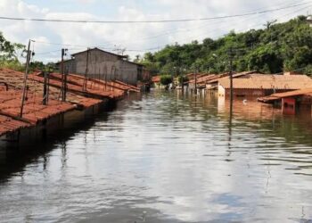 Até 200 mm de chuva no RS: alerta vermelho do Inmet indica risco de temporais até 22 de maio de 2026