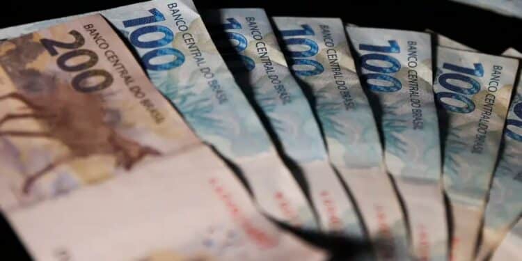 Cashback do Imposto de Renda: Receita Federal devolve até R$ 1.000 automaticamente