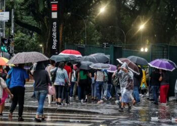 23 de julho: chuva chega a SP e MS com frente fria; temporais retornam ao RS no fim de semana
